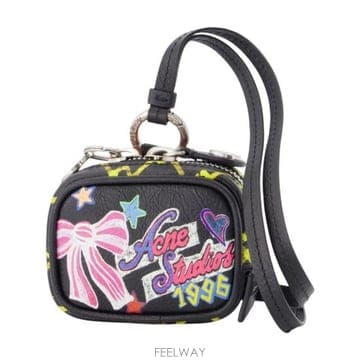 Acne 26FW ��ũ�� ��Ʃ��� �־� CG0330 900 BLACK26FW ��ũ�� ��Ʃ��� �־� CG0330 900 BLACK
