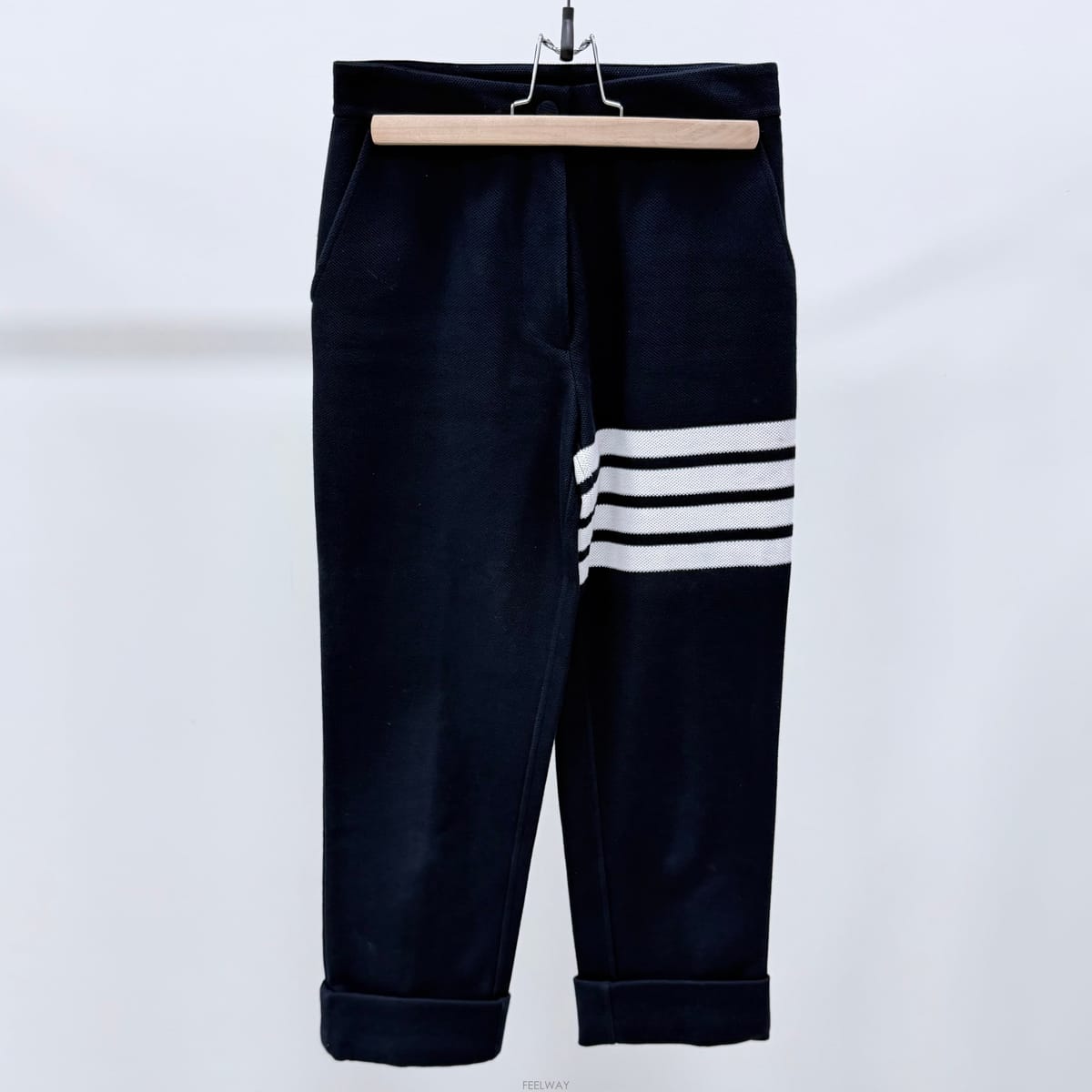 Thom Browne [S��/38] ����� �缱���� ��ư ���� ���� ���� ���̺�[S��/38] ����� �缱���� ��ư ���� ���� ���� ���̺�