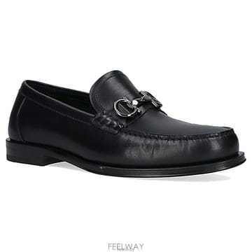 Ferragamo ��󰡸� ��ġ�� ��Ŭ ���� ������󰡸� ��ġ�� ��Ŭ ���� ����