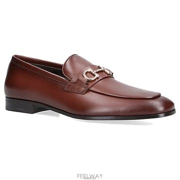 Ferragamo ��󰡸� ��ġ�� ��Ŭ ���� ������󰡸� ��ġ�� ��Ŭ ���� ����
