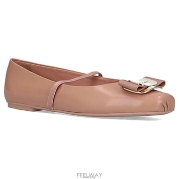 Ferragamo ��󰡸� ���� �ٶ� ���� �޸����� �÷� ������󰡸� ���� �ٶ� ���� �޸����� �÷� ����