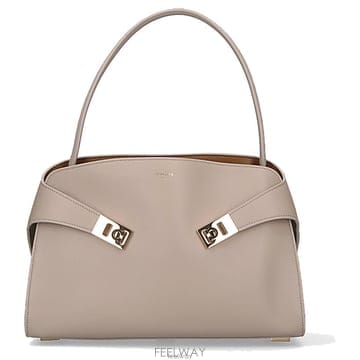 Ferragamo ��󰡸� ���� �ñ״�ó �ϵ���� ��Ʈ����󰡸� ���� �ñ״�ó �ϵ���� ��Ʈ��
