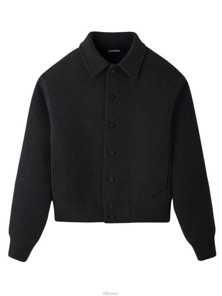 Jacquemus ��ũ���� DOWNJACKETS 25HOUM00107BW0042999 B0192510527��ũ���� DOWNJACKETS 25HOUM00107BW0042999 B0192510527