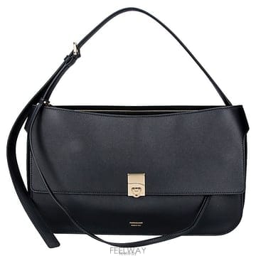 Ferragamo ��󰡸� ���� ��ġ�� Ŭ���� �������󰡸� ���� ��ġ�� Ŭ���� �����