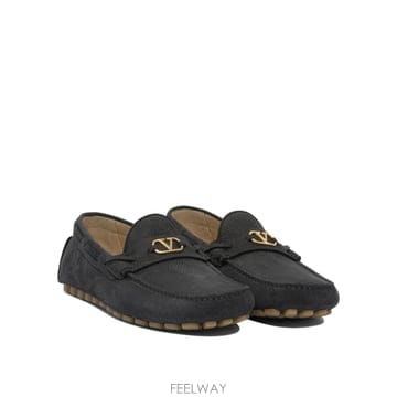 Valentino 25FW �߷�Ƽ�� ���� ���� with ���� Toe �� VLogo Plaque in Suede Man 7Y225FW �߷�Ƽ�� ���� ���� with ���� Toe �� VLogo Plaqu