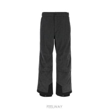 Moncler 26FW ��Ŭ���� Charcoal �� ��Ű pant L20972G00006599S5944 TP5823022026FW ��Ŭ���� Charcoal �� ��Ű pant L20972G00006599S59