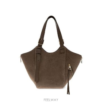 Loewe �׶�����Ÿ �ؿ� �ο��� ���� HAMMOCK FLIP MEDIUM LEATHER TOTE A538HHBX250�׶�����Ÿ �ؿ� �ο��� ���� HAMMOCK FLIP MEDIUM LEATHE