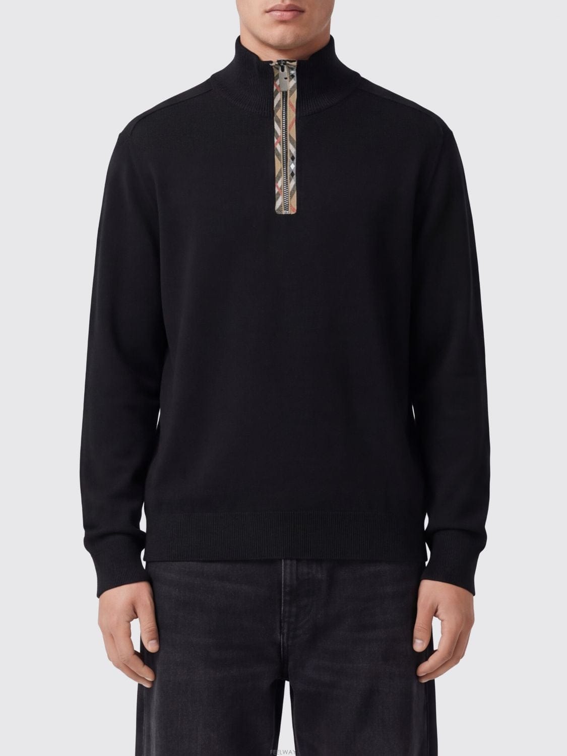 Burberry [A6] ������ 8132506 ���� ����� 8132506-009[A6] ������ 8132506 ���� ����� 8132506-009