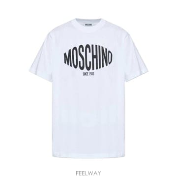 Moschino 26 FW ��Ű�� �ΰ� ����Ʈ Ƽ���� A07020241 TP45914384726 FW ��Ű�� �ΰ� ����Ʈ Ƽ���� A07020241 TP45914384