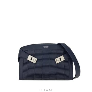 Ferragamo 26 FW ��󰡸� ��� ���� �޽��� �� 797228 TP45740358726 FW ��󰡸� ��� ���� �޽��� �� 797228 TP457403587