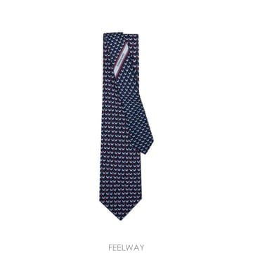 Ferragamo 26 FW ��󰡸� Circus print silk tie 799152 TP46016312426 FW ��󰡸� Circus print silk tie 799152 TP46016312