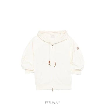 Moncler 26 FW ��Ŭ���� �ĵ� ���� �Ҹ� ��Ŷ L10938G0002389B2V TP46018659426 FW ��Ŭ���� �ĵ� ���� �Ҹ� ��Ŷ L10938G0002389B2V T