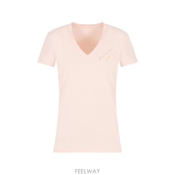 Armani 26 FW Armani Exchange �ΰ� �ڼ� V�� Ƽ���� XW000600AF1 TP45645288026 FW Armani Exchange �ΰ� �ڼ� V�� Ƽ���� XW000600AF1