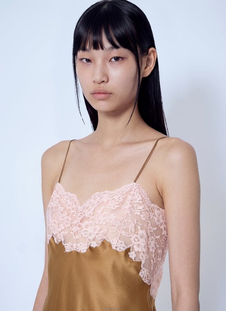Saint Laurent 26 F/W ���ζ� ���̽� CAMISOLE ž 859694 Y7G27 B011251208526 F/W ���ζ� ���̽� CAMISOLE ž 859694 Y7G27 B0112512