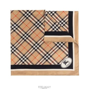 Burberry 26FW ������ üũ ��ũ ��ī�� 811304826FW ������ üũ ��ũ ��ī�� 8113048
