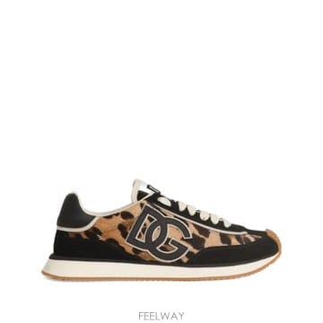 Dolce&Gabbana 26 FW ��ü�ذ��ٳ� �����ĵ� ����Ʈ DG ����Ŀ�� CK2288A6B11 TP46014882226 FW ��ü�ذ��ٳ� �����ĵ� ����Ʈ DG ����Ŀ�� CK2288A