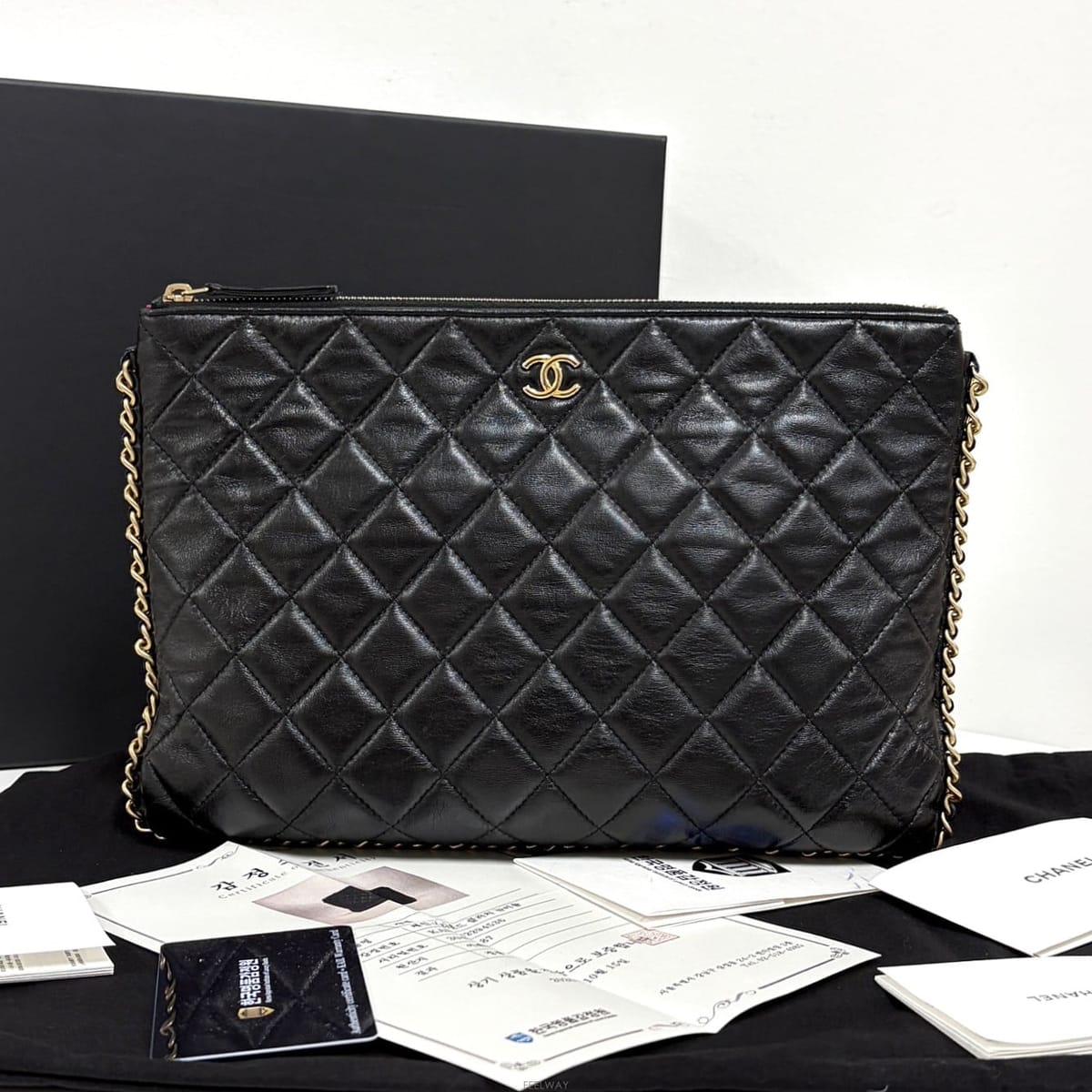 CHANEL ���� CC �ΰ� ü�� Ʈ���� Ŭ��ġ�� �������� CC �ΰ� ü�� Ʈ���� Ŭ��ġ�� ����
