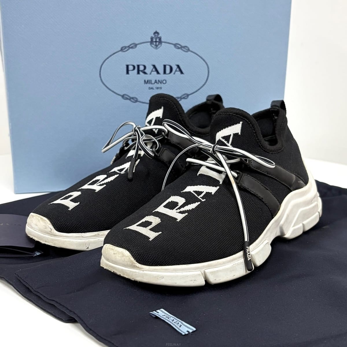 PRADA ����� �ΰ� ��Ʈ ���� ����Ŀ�� (1E344L)����� �ΰ� ��Ʈ ���� ����Ŀ�� (1E344L)