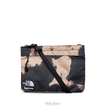 슈프림 X TNF 블리치드 데님 프린트 숄더 백