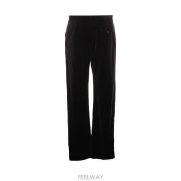 Khaite 26FW ����Ʈ ���� 32141031 200 BLACK26FW ����Ʈ ���� 32141031 200 BLACK