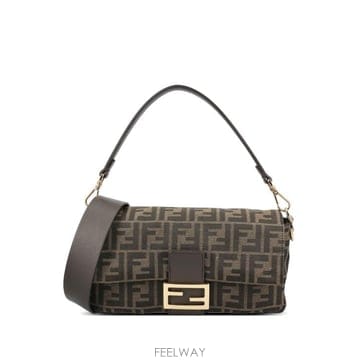 FENDI 26FW ��� FF ��ī�� �к긯 �ٰ�Ʈ �� 8BR600 AFPM F1GL7 T MORO R EBAN26FW ��� FF ��ī�� �к긯 �ٰ�Ʈ �� 8BR600 AFPM F1GL7