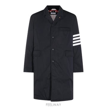 Thom Browne 26FW ����� 4�� ��Ʈ������ ���� ������Ʈ �ٿ� ���� MOD093X F1090 41526FW ����� 4�� ��Ʈ������ ���� ������Ʈ �ٿ� ���� M