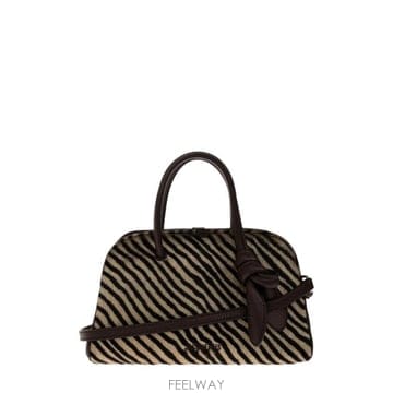 Jacquemus 26FW ��ũ���� ��Ʈ�� 26HBAW00416AC10C05 1IM BEIGE26FW ��ũ���� ��Ʈ�� 26HBAW00416AC10C05 1IM BEIGE