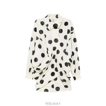 Jacquemus 26FW ��ũ���� ���� OUW00135 AW00979 1IK WHITE26FW ��ũ���� ���� OUW00135 AW00979 1IK WHITE