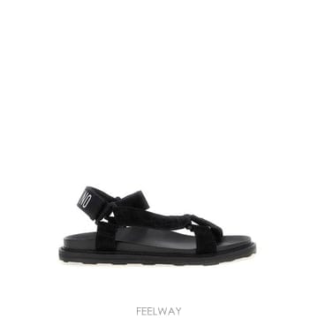 Moschino 26FW ��Ű�� ���� MB16253G0M GF0 NERO26FW ��Ű�� ���� MB16253G0M GF0 NERO
