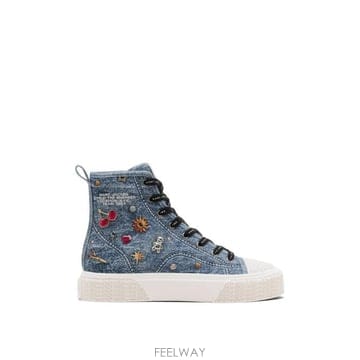 Marc Jacobs 26SS ��ũ�����߽� ����Ŀ�� 2R5FSN001F06 454 medium wash multi JEANS26SS ��ũ�����߽� ����Ŀ�� 2R5FSN001F06 454 medium was