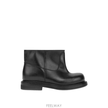 Moschino 26FW ��Ű�� ���� MB21104C0N GA0 000 NERO26FW ��Ű�� ���� MB21104C0N GA0 000 NERO