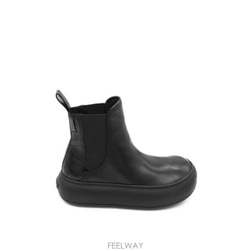 Moschino 26FW ��Ű�� ���� MA15135H0N 000 NERO26FW ��Ű�� ���� MA15135H0N 000 NERO