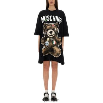 Moschino 25SS ��Ű�� �� ���ǽ� 0440 0442 1555 NERO25SS ��Ű�� �� ���ǽ� 0440 0442 1555 NERO
