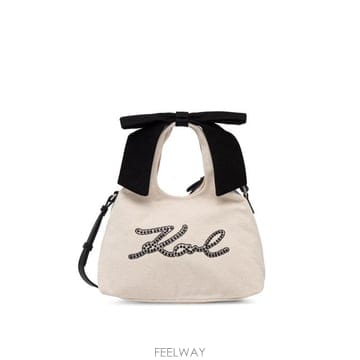 Karl Lagerfeld 26FW Į�����Ʈ ��Ʈ�� B3W50009 106 BIANCO NERO26FW Į�����Ʈ ��Ʈ�� B3W50009 106 BIANCO NERO
