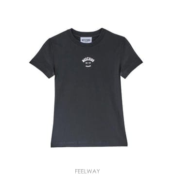 Moschino 25FW ��Ű�� ���� Ƽ���� 0707 8236 1555 NERO25FW ��Ű�� ���� Ƽ���� 0707 8236 1555 NERO
