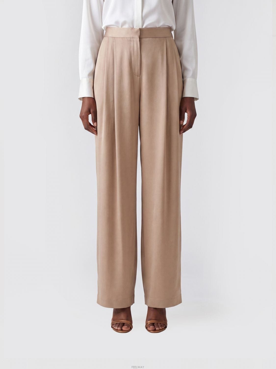 TOM FORD [A6] ������ PAW704FAX1720 ���� ���� PAW704FAX1720-JBQ[A6] ������ PAW704FAX1720 ���� ���� PAW704FAX1720-JBQ