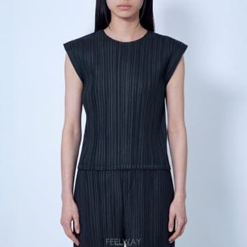 Issey Miyake 26 FW �ø����ø��� �̼��̹̾��� Mellow ��ο� ž PP68JK281 1526 FW �ø����ø��� �̼��̹̾��� Mellow ��ο� ž PP68J