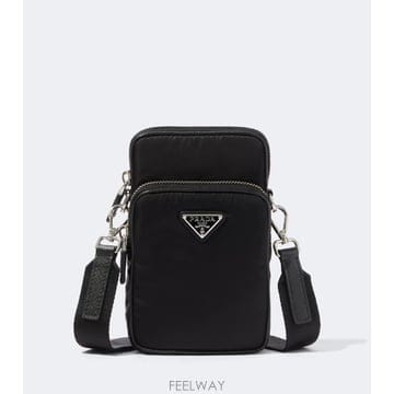 PRADA 26 FW ����� Re Nylon ���ǾƳ� ���� �� �Ŀ�ġ TP58231899326 FW ����� Re Nylon ���ǾƳ� ���� �� �Ŀ�ġ TP582318