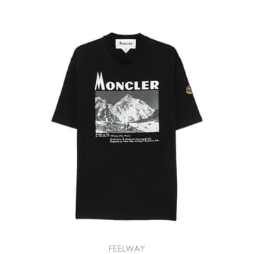 26 FW 몽클레어 리아이콘 마운틴 프린트 로고 패치 티셔츠 L20918C00074899YC TP460239