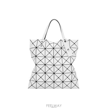 Issey Miyake 26FW �ٿ��ٿ� �缾Ʈ ��Ʈ�� ȭ��Ʈ BB68 AG053 0126FW �ٿ��ٿ� �缾Ʈ ��Ʈ�� ȭ��Ʈ BB68 AG053 01