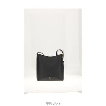 DIOR [K68]��� M1532QUQW 900 ���� ����� ũ�ν��� ��Ŷ�� ž�ڵ�� DIOR MEDALLION LO[K68]��� M1532QUQW 900 ���� ����� ũ�ν��� ��Ŷ�� ž