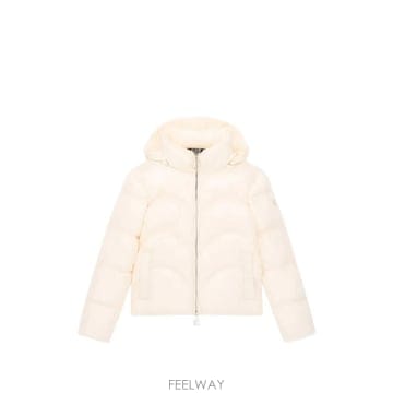 Armani 26 FW �̿��̼��� quilted hooded jacket 7W001665AF16413 TP4602747626 FW �̿��̼��� quilted hooded jacket 7W001665AF16413