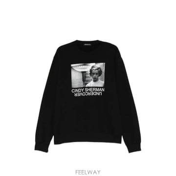 Undercover 26 FW ���Ŀ�� �ŵ� �Ÿ� �׷��� ����Ʈ ������ UC2F48151 TP46026018026 FW ���Ŀ�� �ŵ� �Ÿ� �׷��� ����Ʈ ������ UC2F4815