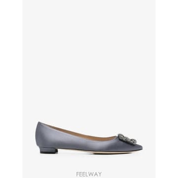 26 FW 마놀로 블라닉 한기시플랫 새틴 주얼 버클 플랫 펌프스 9XX0348 TP457487307
