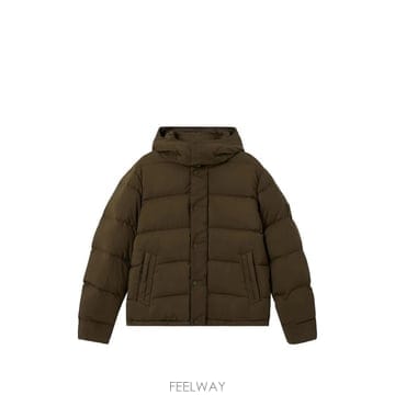 Stone Island 26 FW ������Ϸ��� 4100063 �� ������ TC S I  ����Ʈ �ٿ� ��Ŷ L2S154100063S0F26 FW ������Ϸ��� 4100063 �� ������ TC S I  ����Ʈ ��