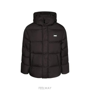 Armani 26 FW �Ƹ����� ���ַ� �� ��Ʈ�� ���� ����ž �ٿ� ��Ŷ EM006745AF18231 TP4602244226 FW �Ƹ����� ���ַ� �� ��Ʈ�� ���� ����ž �ٿ� ��Ŷ 
