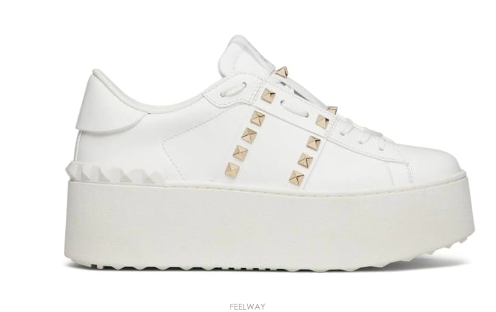 Valentino �����͵� ��Ÿ��Ʋ�� ���̽��� ����Ŀ������͵� ��Ÿ��Ʋ�� ���̽��� ����Ŀ��