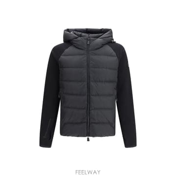 Moncler 26FW ��Ŭ���� �ĵ� Ƽ���� L20978G00001899IG 999 BLACK26FW ��Ŭ���� �ĵ� Ƽ���� L20978G00001899IG 999 BLACK