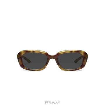 Maison Margiela ���Ϲ�� �������������� X ��Ʋ ���� �� ��Ƽġ ���۶󽺴��Ϲ�� �������������� X ��Ʋ ���� �� ��Ƽġ ���۶�
