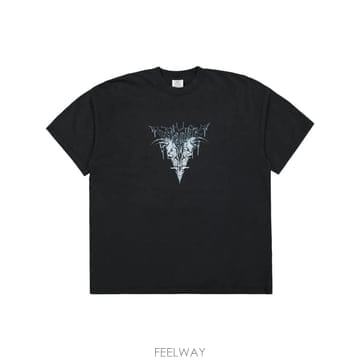 Vetements ���Ϲ�� ��Ʈ�� �� V Ƽ�������Ϲ�� ��Ʈ�� �� V Ƽ����